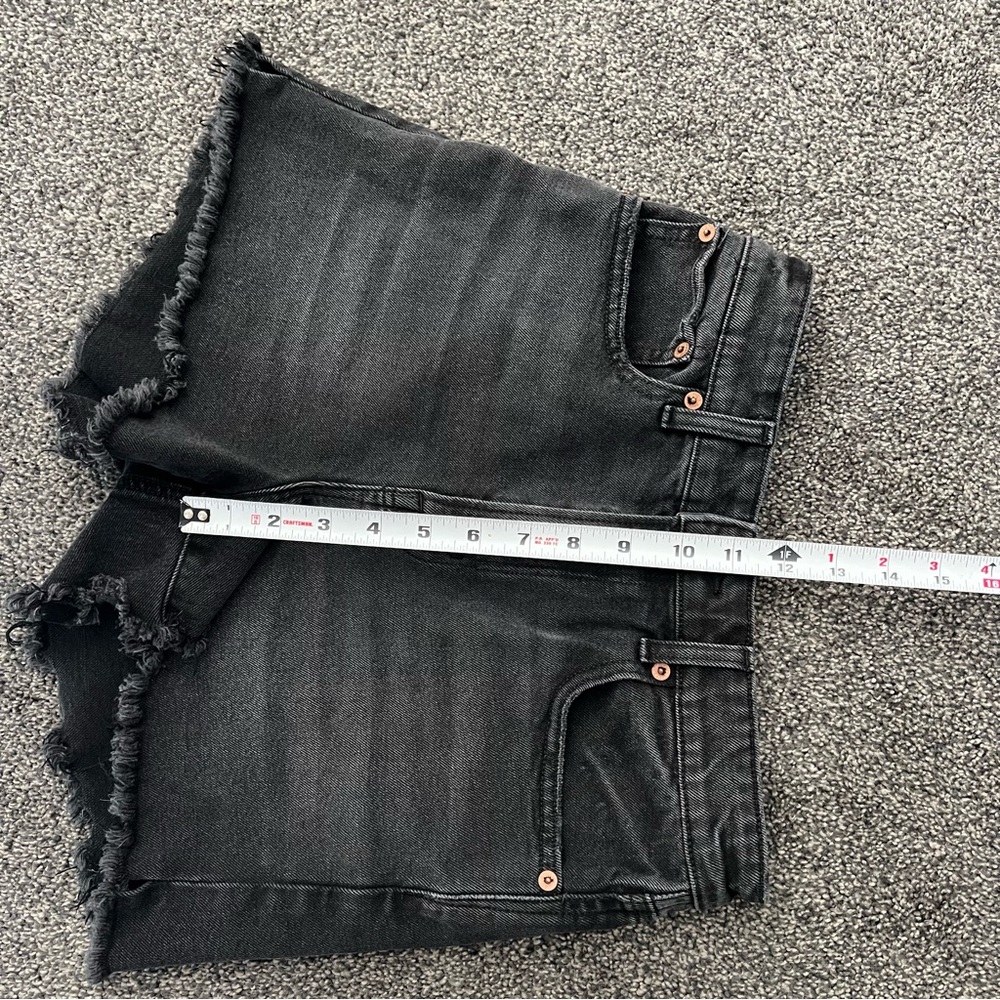 American Eagle Black Highest Rise 90s Boyfriend Shorts - Picture 9 of 9